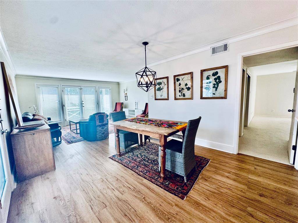 Dallas, TX 75206,5907 E University Boulevard #201