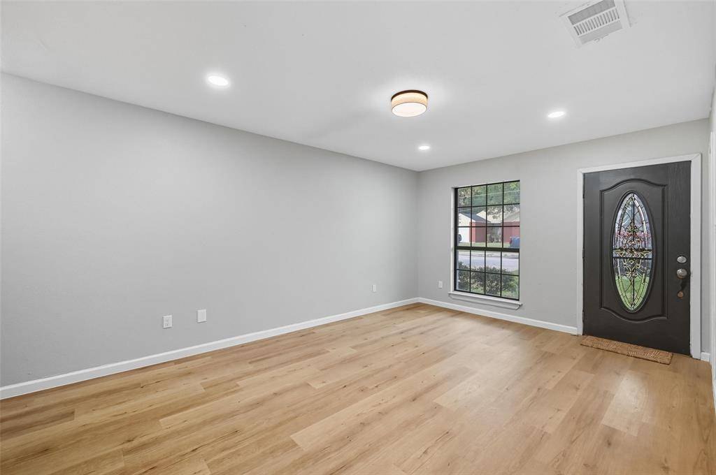 Dallas, TX 75216,1434 Owega Avenue