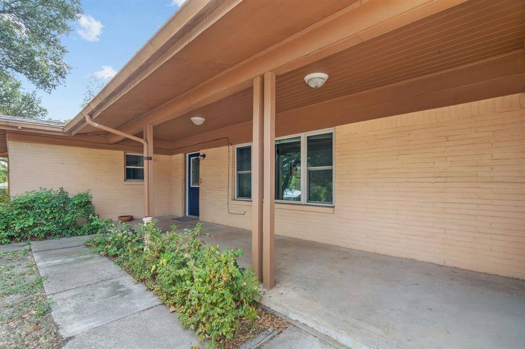 River Oaks, TX 76114,1801 Yale Street