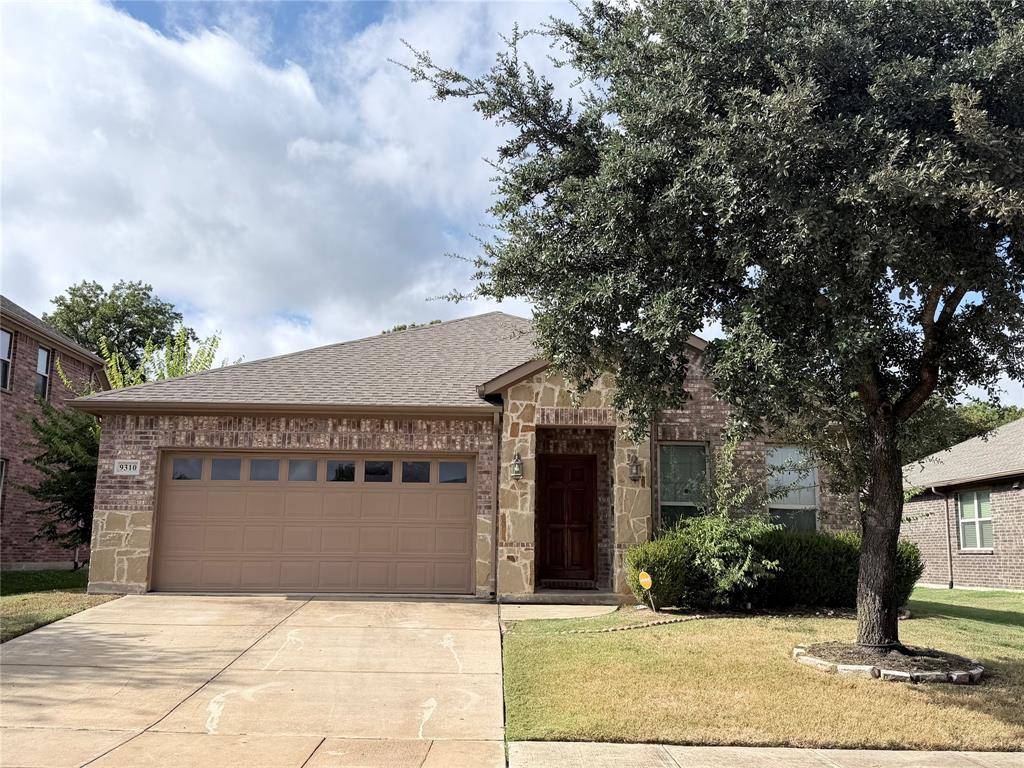 Arlington, TX 76002,9310 Moon River Drive