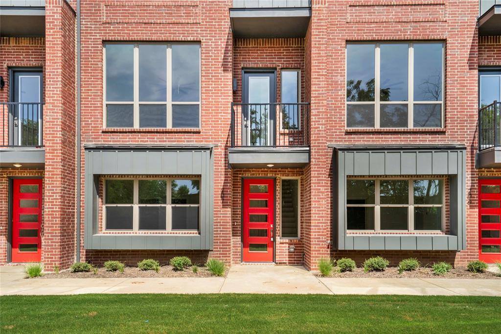 Farmers Branch, TX 75234,13351 Goodland Street #207