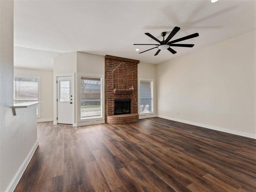 Mansfield, TX 76063,514 Fort Worth Street