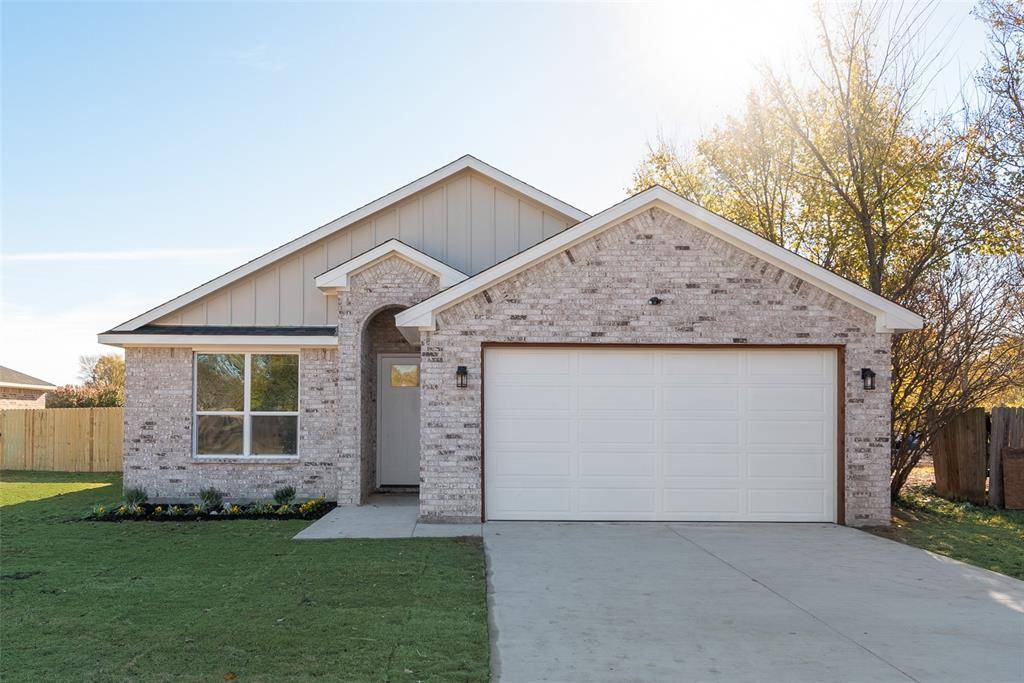 Forney, TX 75126,530 Elm Street