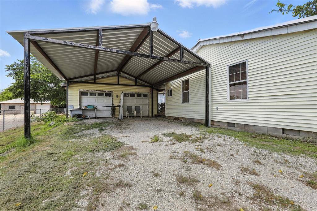 Weatherford, TX 76086,221 E 7th Street