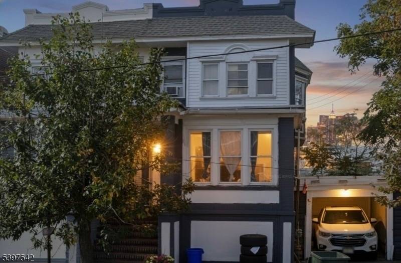 Atlantic City, NJ 08401,128 N Hartford Ave