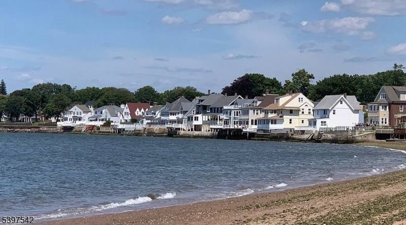 Atlantic City, NJ 08401,128 N Hartford Ave