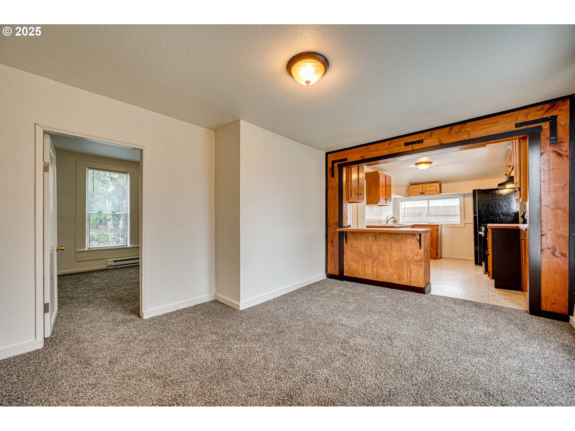 Kalama, WA 98625,362 N 3RD PL