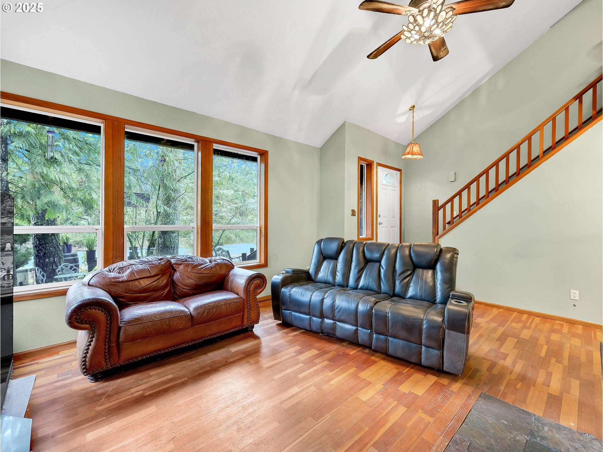 Rhododendron, OR 97049,64711 E SANDY RIVER LN