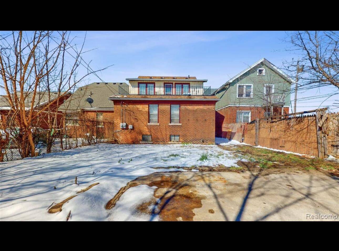 Detroit, MI 48238,15922 Turner ST