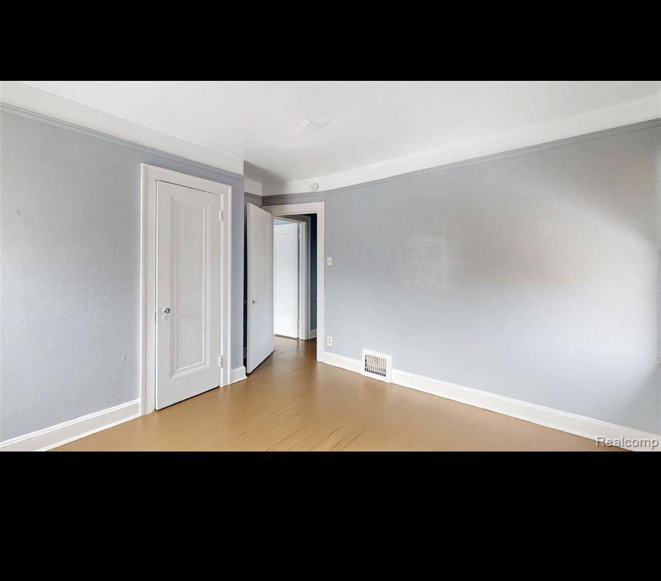 Detroit, MI 48238,15922 Turner ST