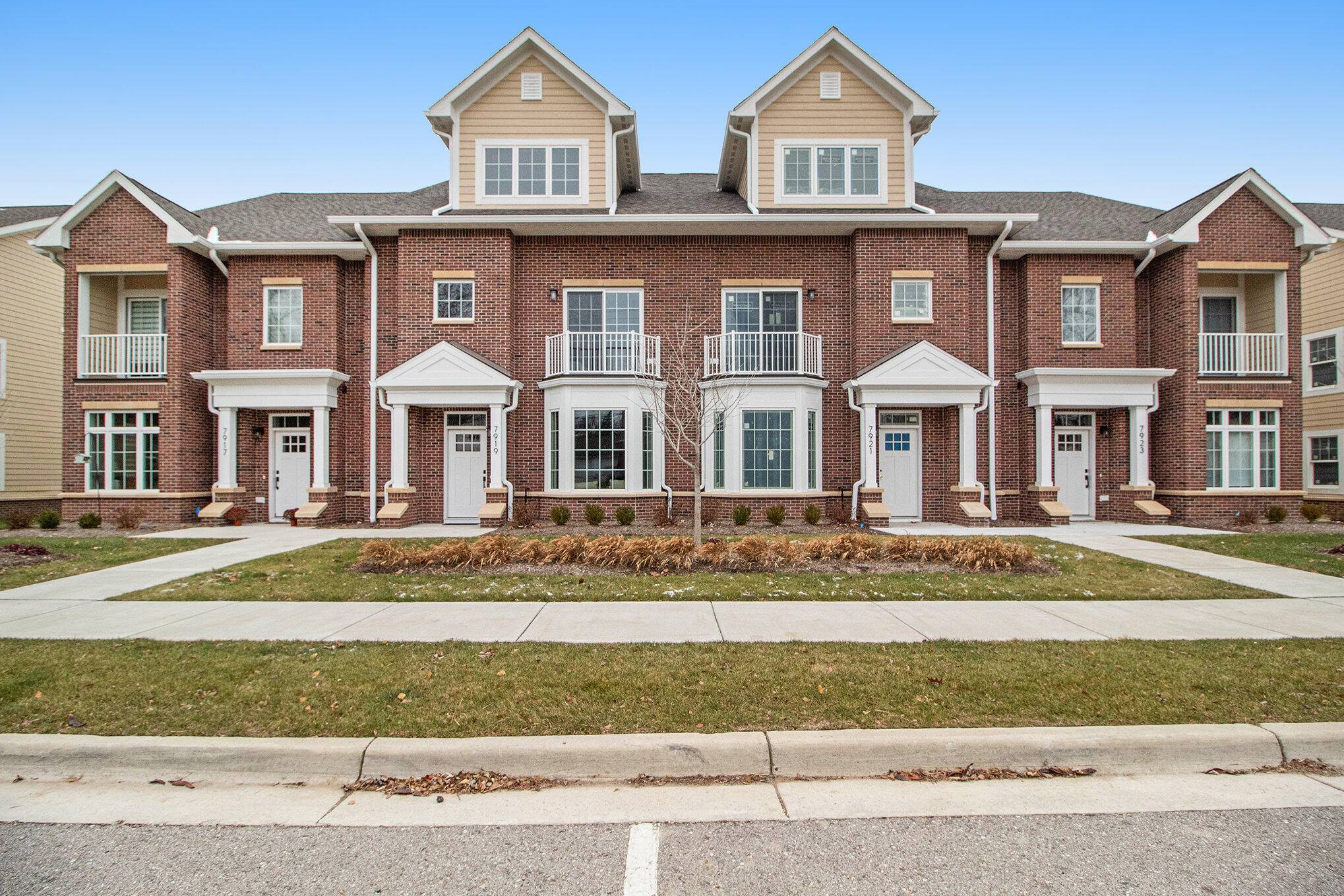 Dexter, MI 48130,7919 Grand ST