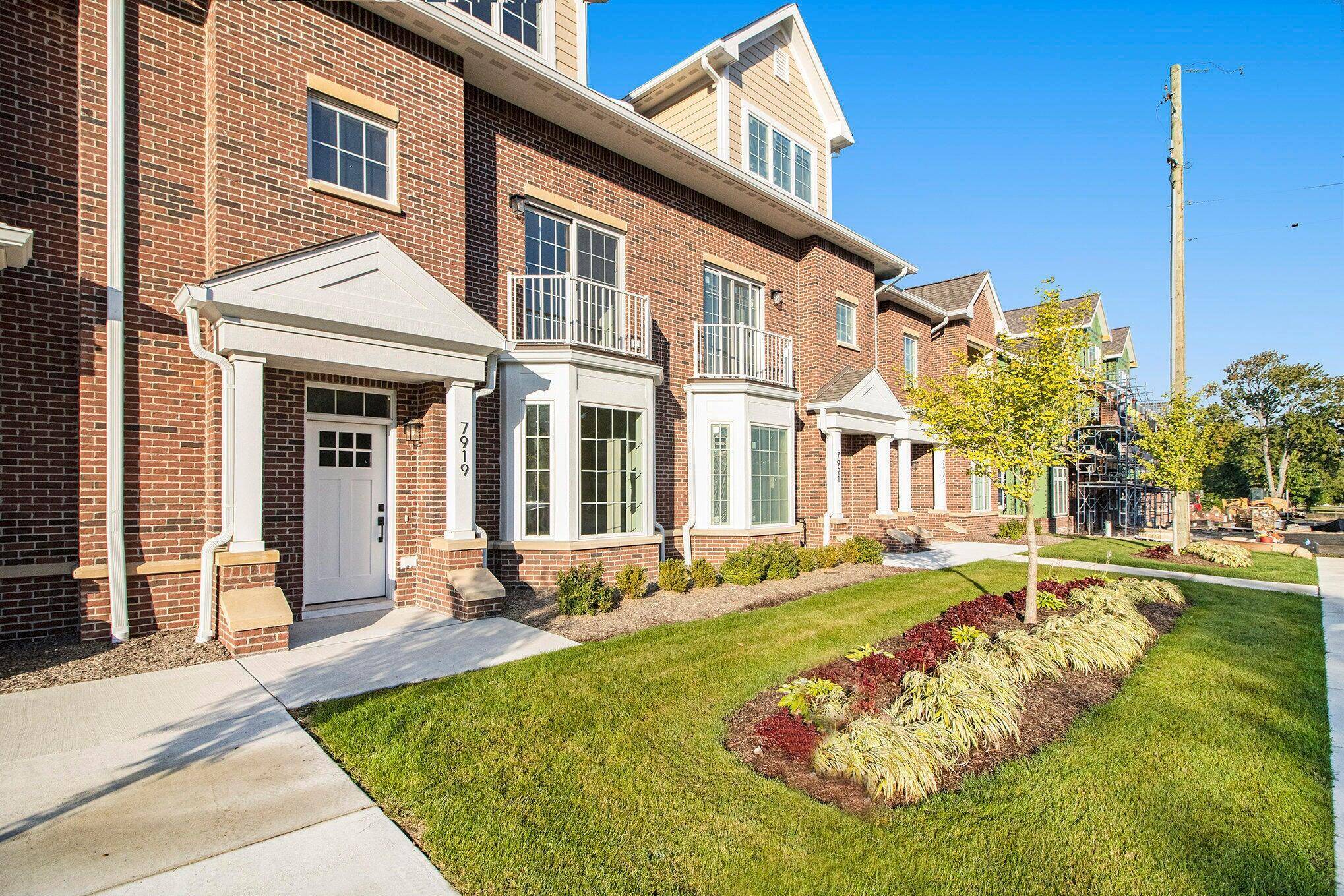 Dexter, MI 48130,7919 Grand ST