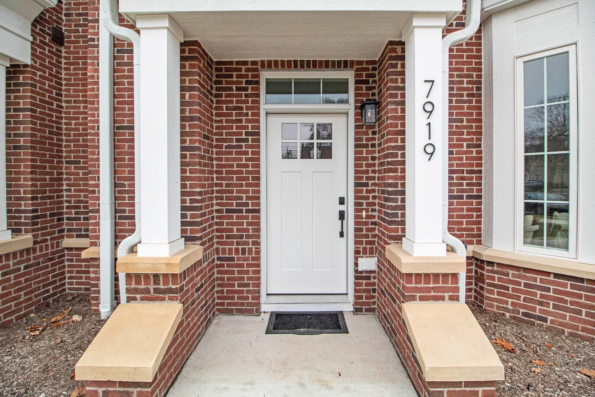 Dexter, MI 48130,7919 Grand ST