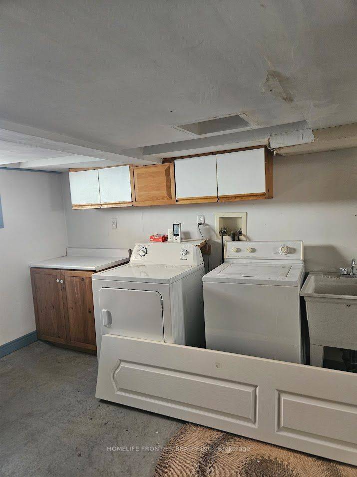 Toronto C07, ON M2N 1V7,205 Burnett AVE