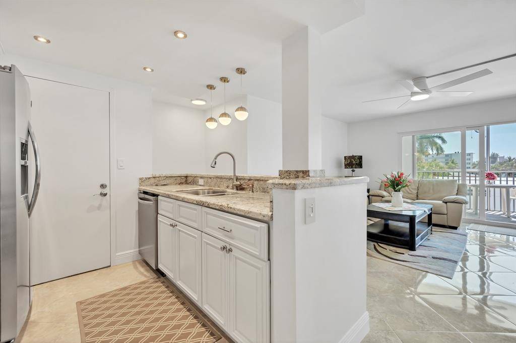 Fort Lauderdale, FL 33304,720 Bayshore Dr #304