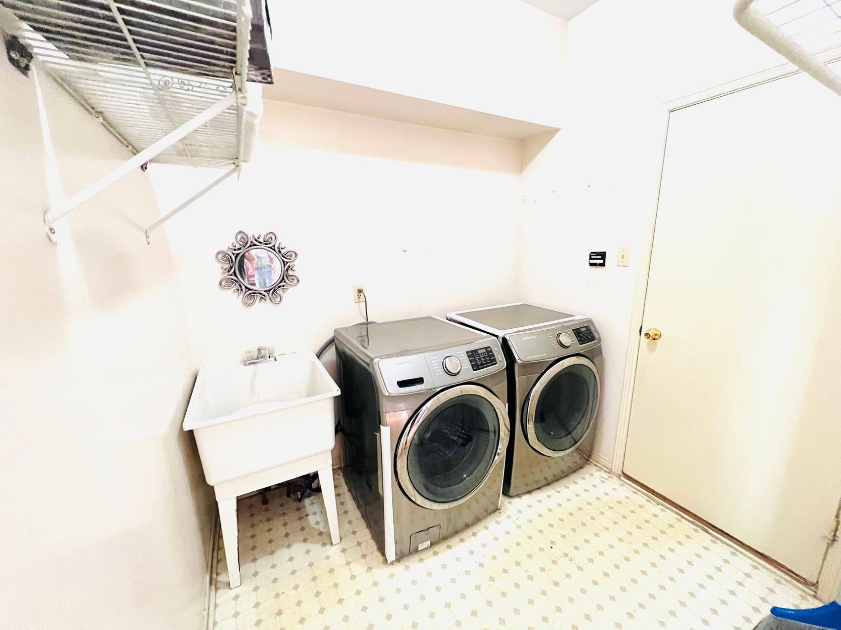 Vaughan, ON L4J 7X7,15 Cantertrot CT #Room A