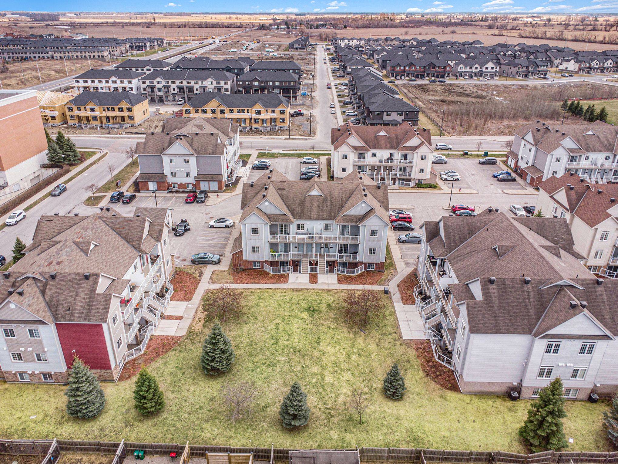 Kanata, ON K2S 0J8,105 Artesa Private #I