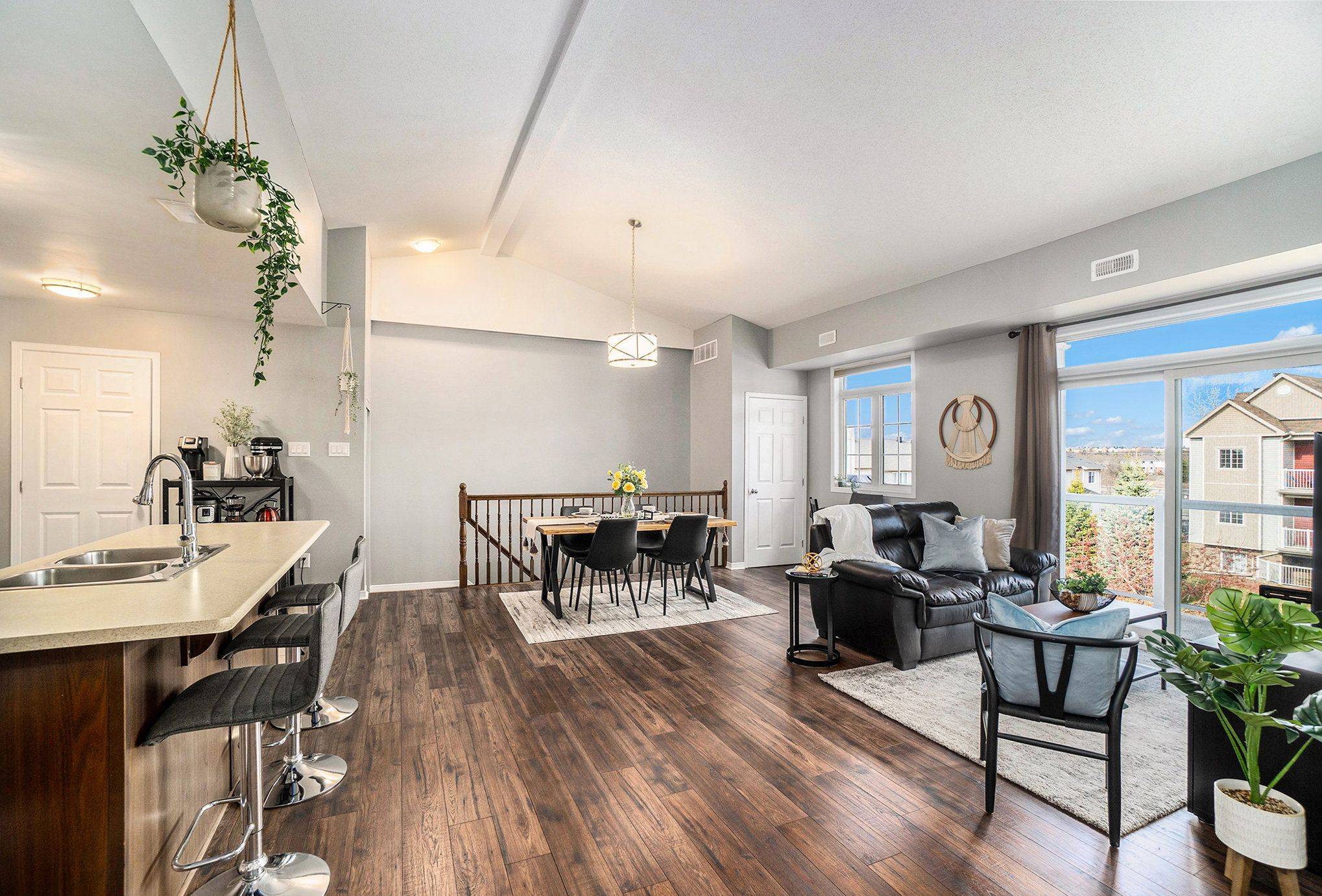 Kanata, ON K2S 0J8,105 Artesa Private #I