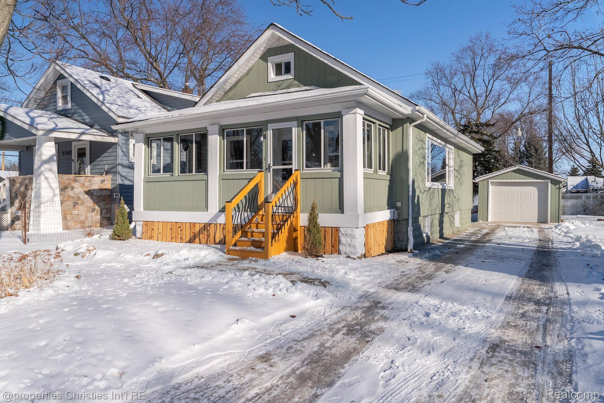 Port Huron, MI 48060,2736 17th AVE