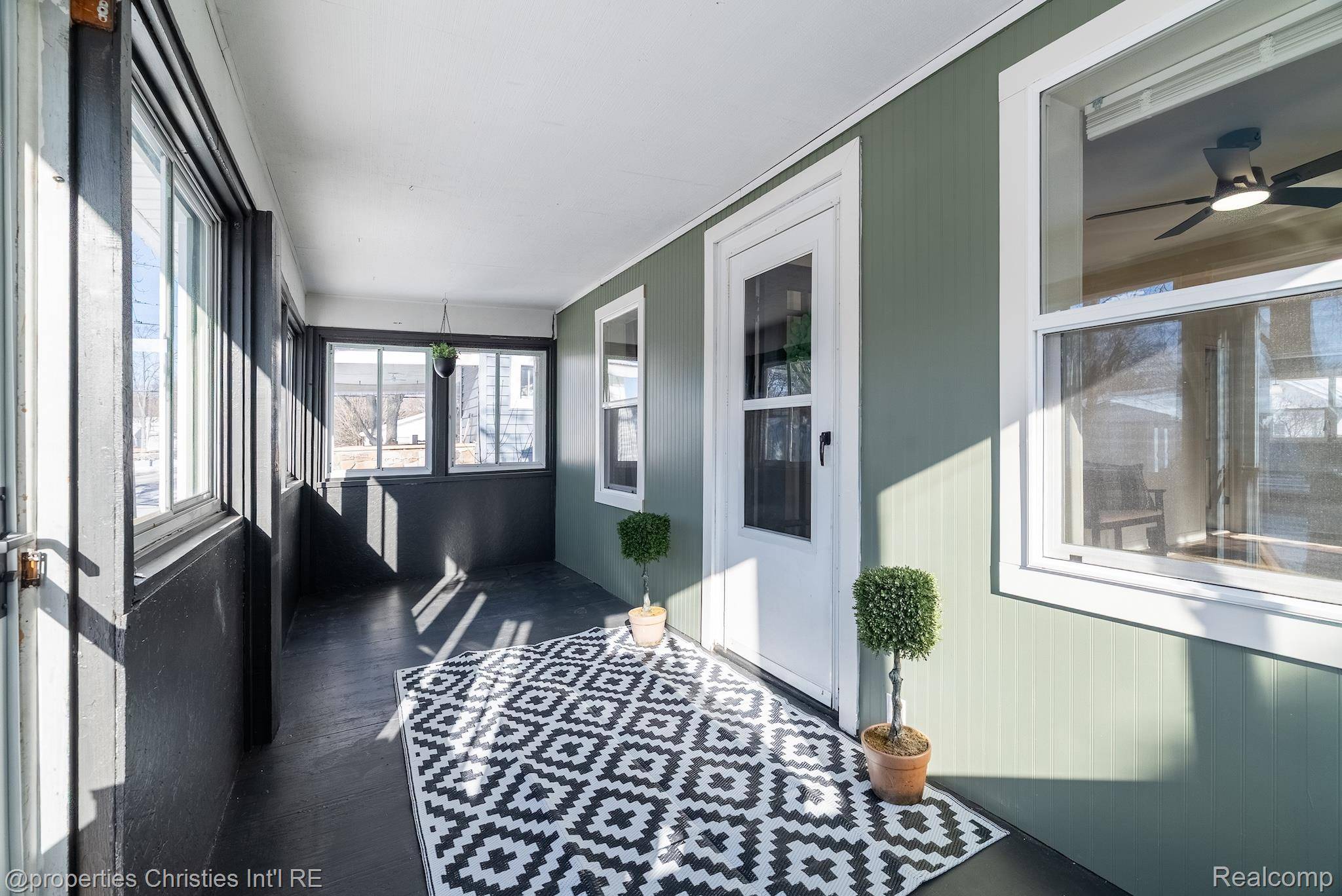 Port Huron, MI 48060,2736 17th AVE