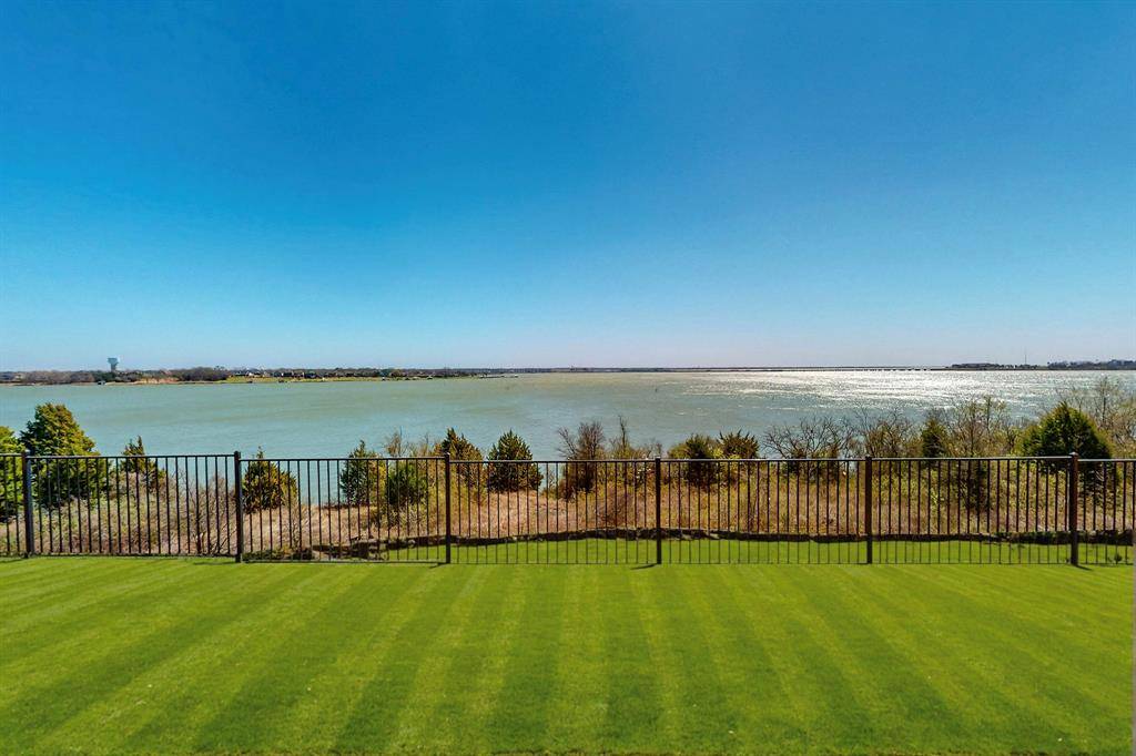 Rowlett, TX 75088,2212 Fairwater Mews