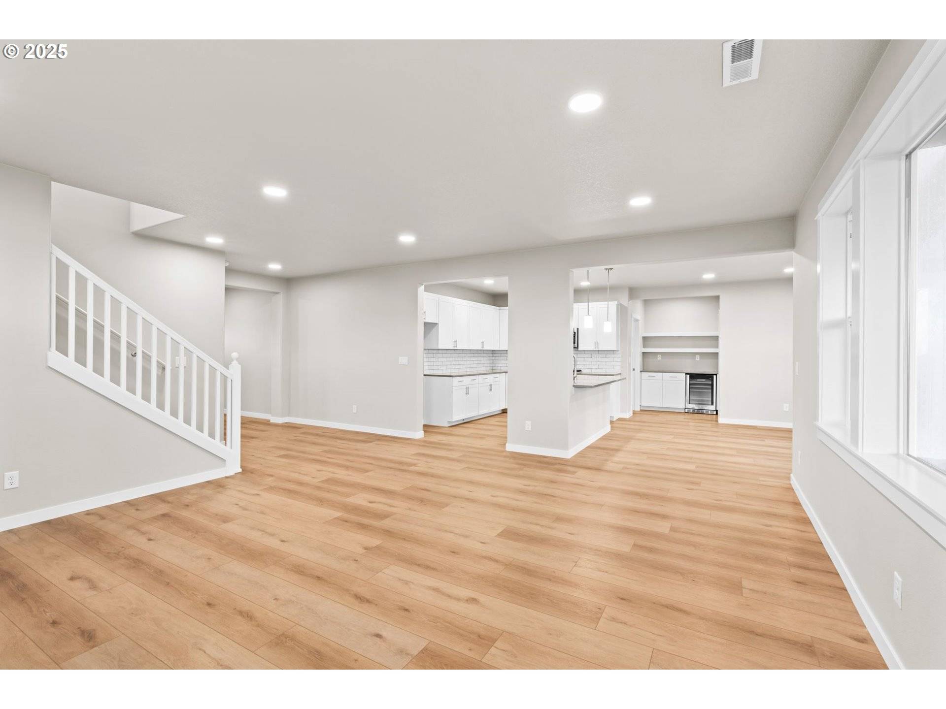 Eugene, OR 97403,2668 CASCARA DR