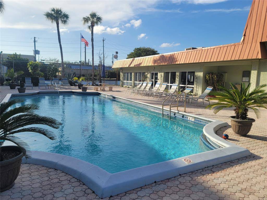 Oakland Park, FL 33311,805 W Oakland Park Blvd #E7