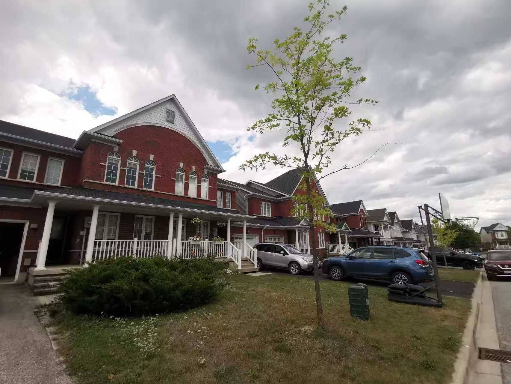 Barrie, ON L4M 7G5,24 Beatrice LN