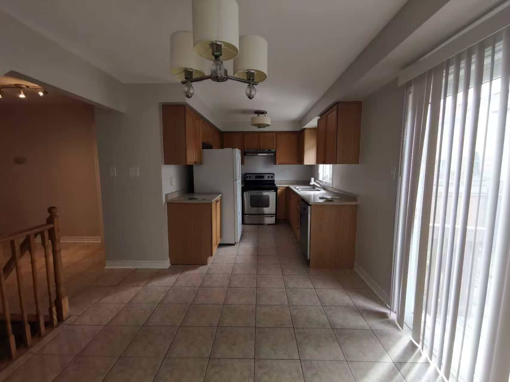 Barrie, ON L4M 7G5,24 Beatrice LN