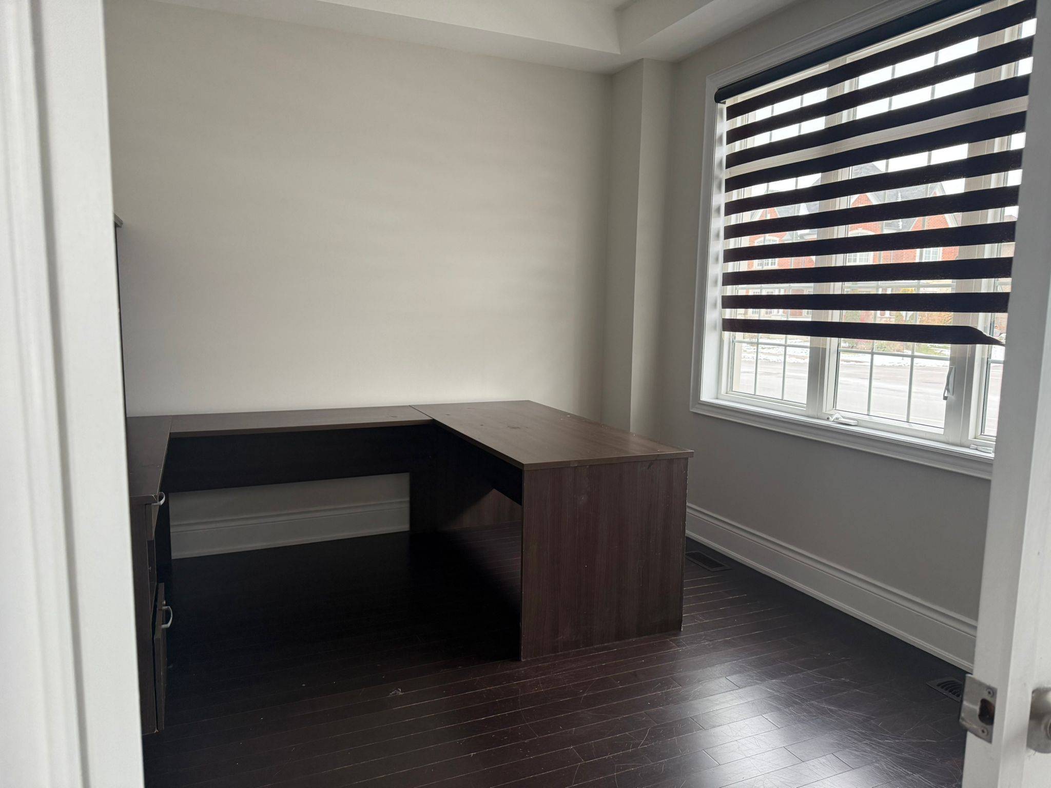 Brampton, ON L6P 4C2,43 Martin Byrne DR #Upper