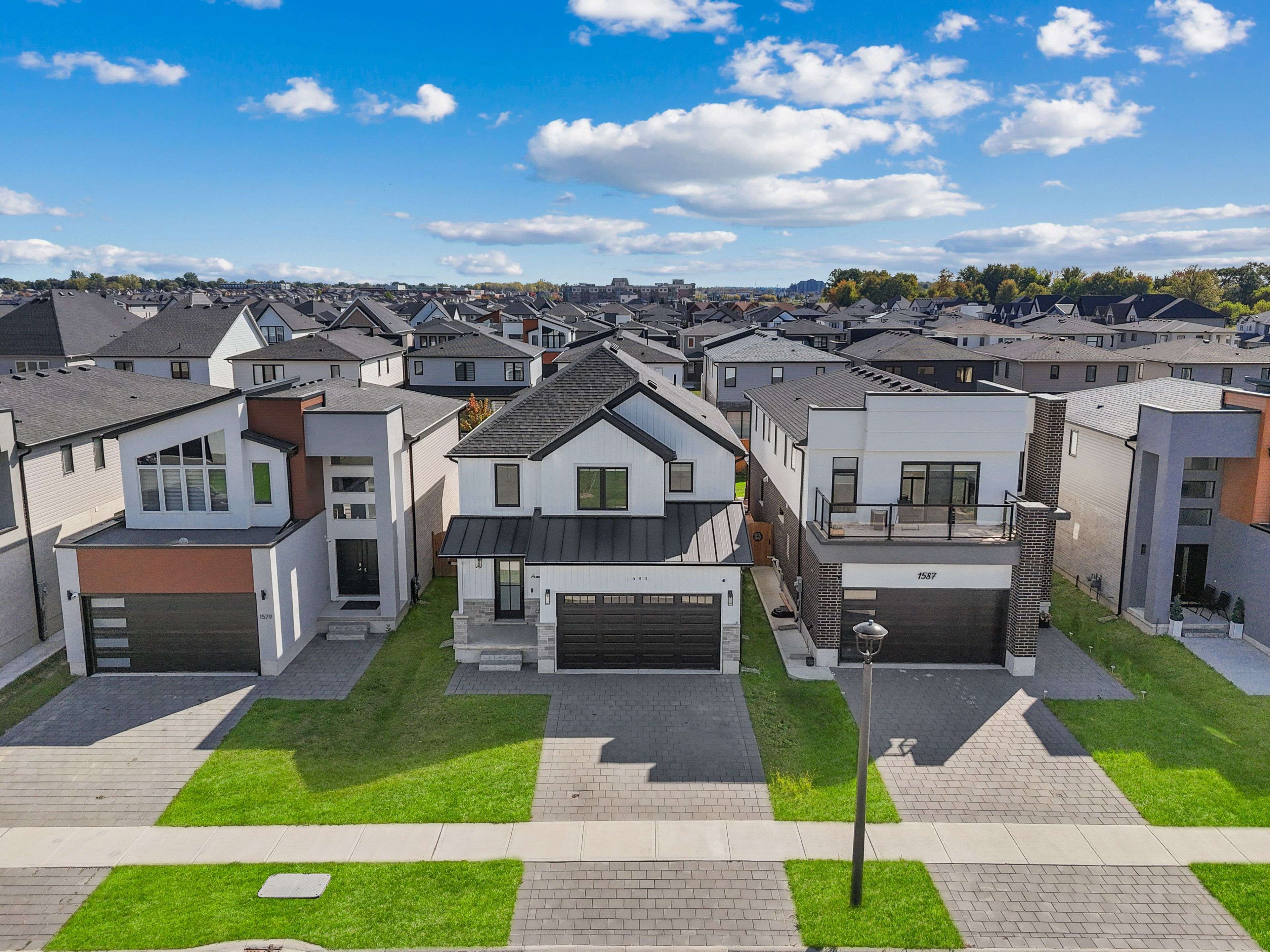 London North, ON N6G 3K2,1583 BOB SCHRAM WAY