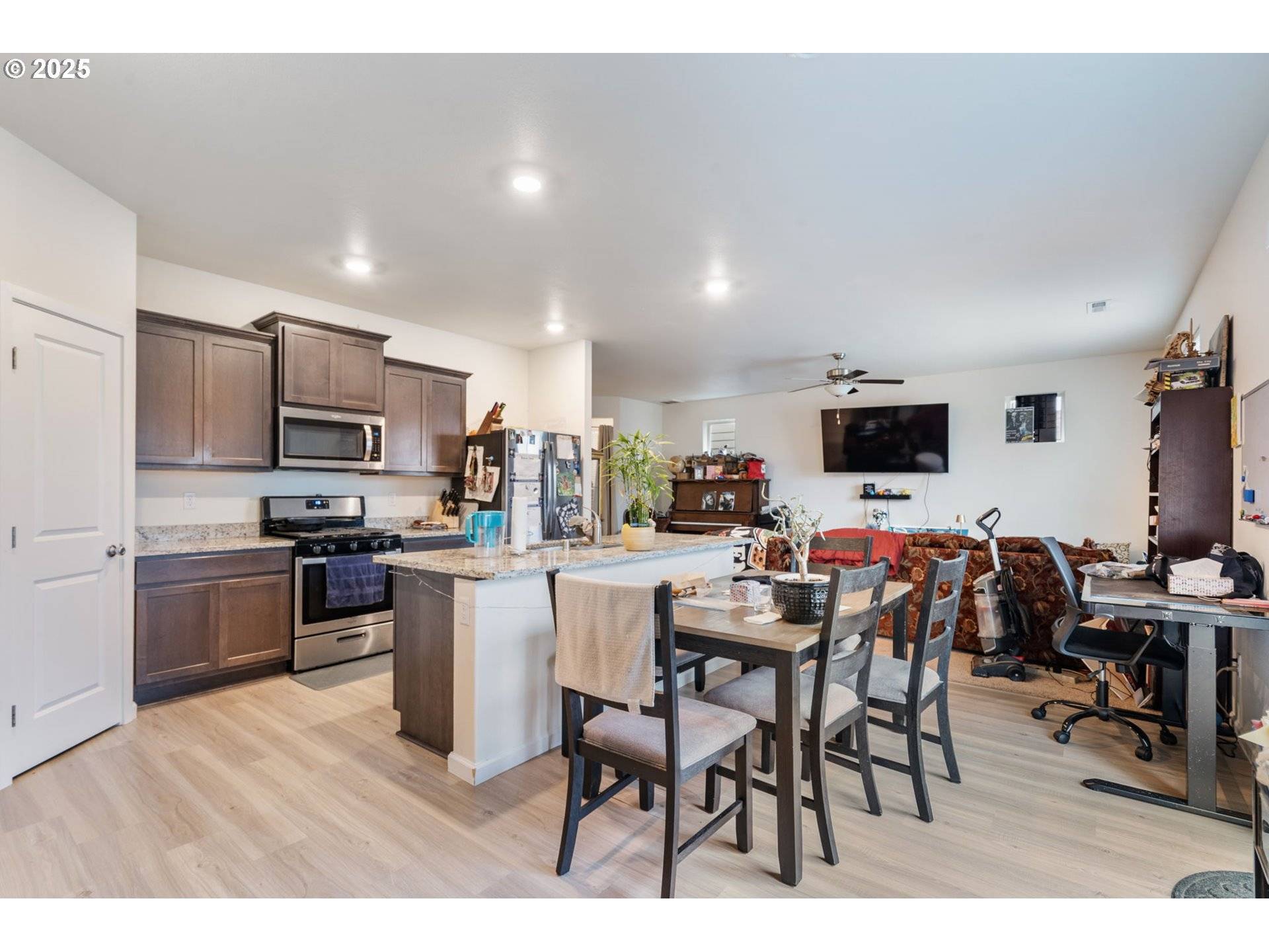 La Center, WA 98629,1300 W 15TH AVE