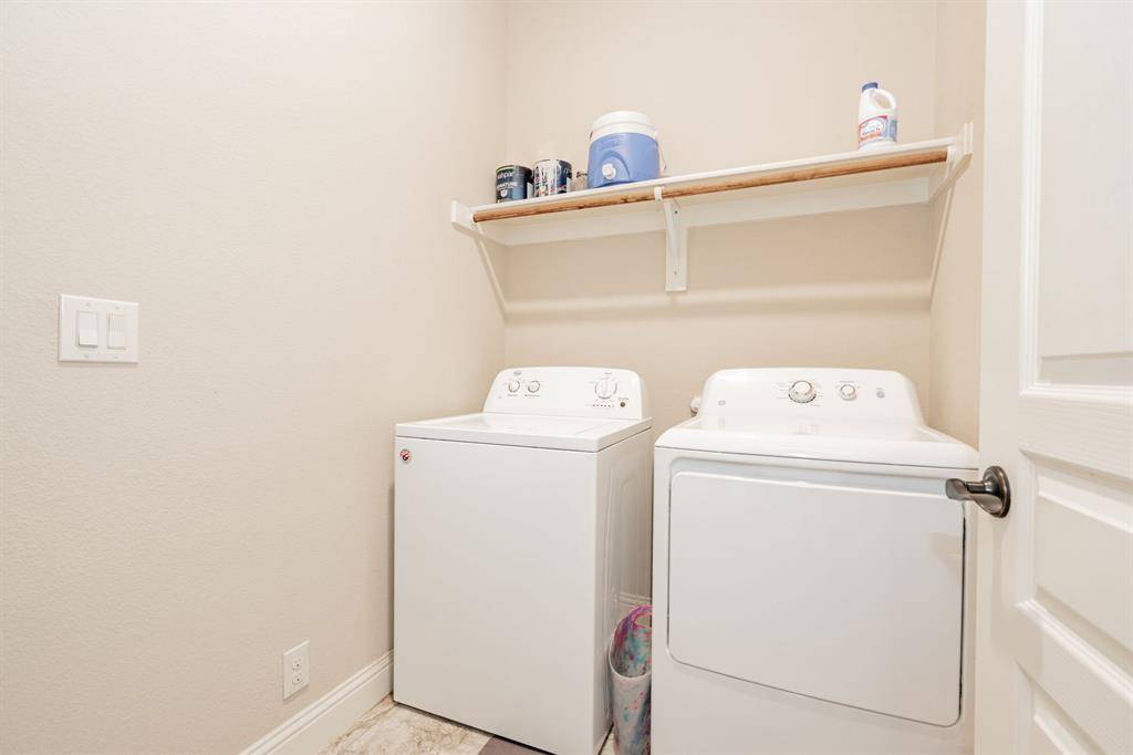 Forney, TX 75126,1609 Castleford Drive