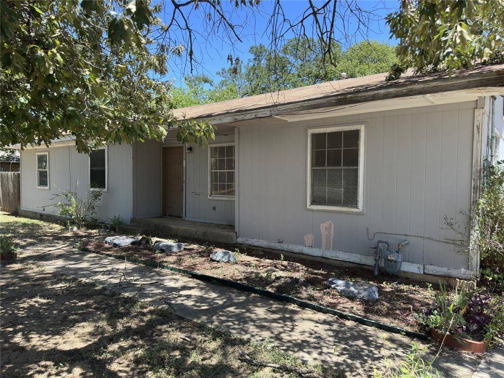 Denton, TX 76205,611 S Ruddell Street