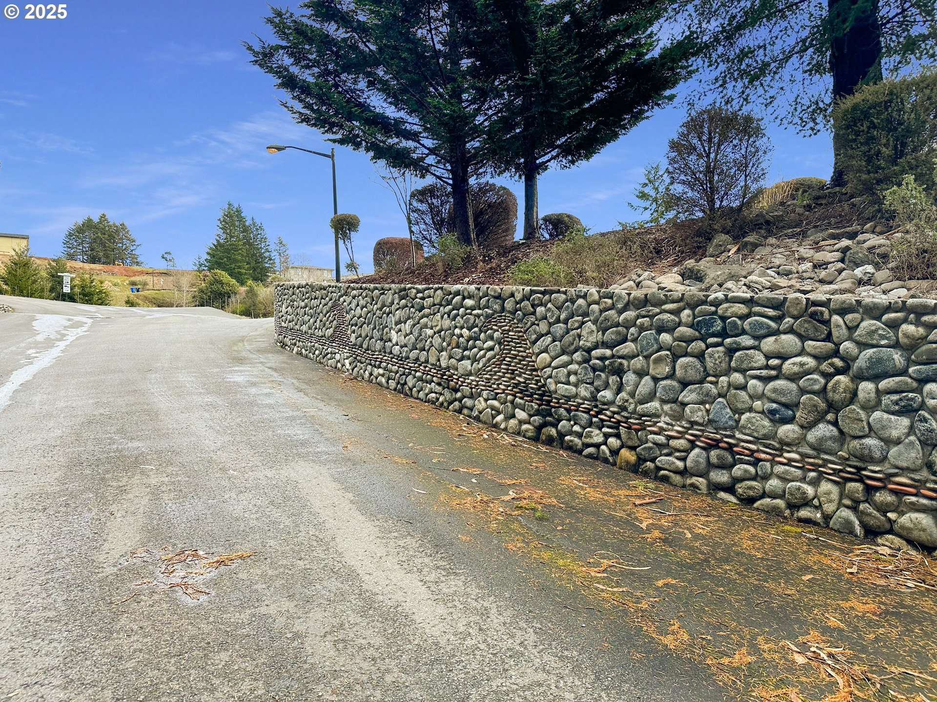 Brookings, OR 97415,6894 PACIFIC TERRACE LOOP