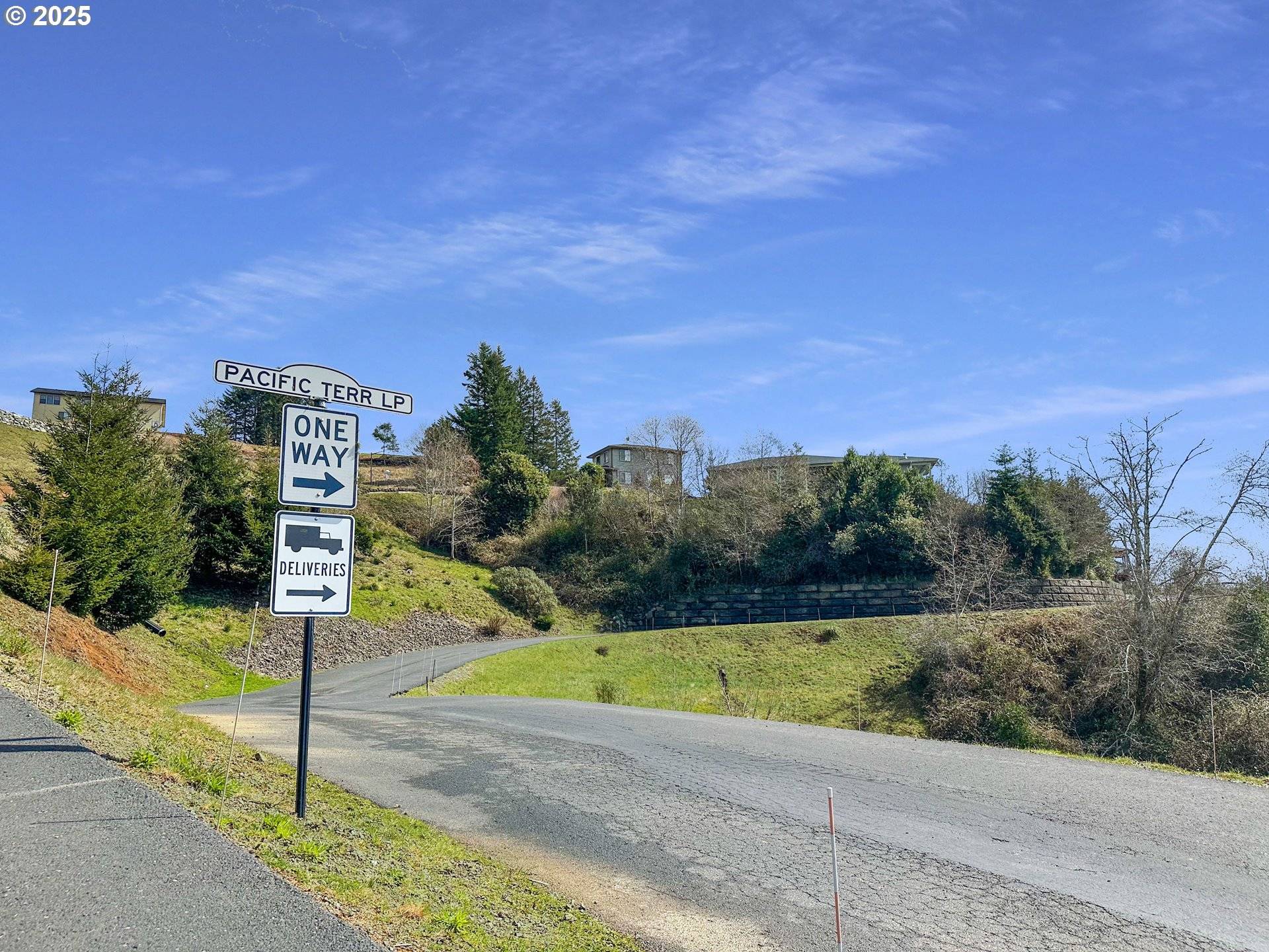 Brookings, OR 97415,6894 PACIFIC TERRACE LOOP