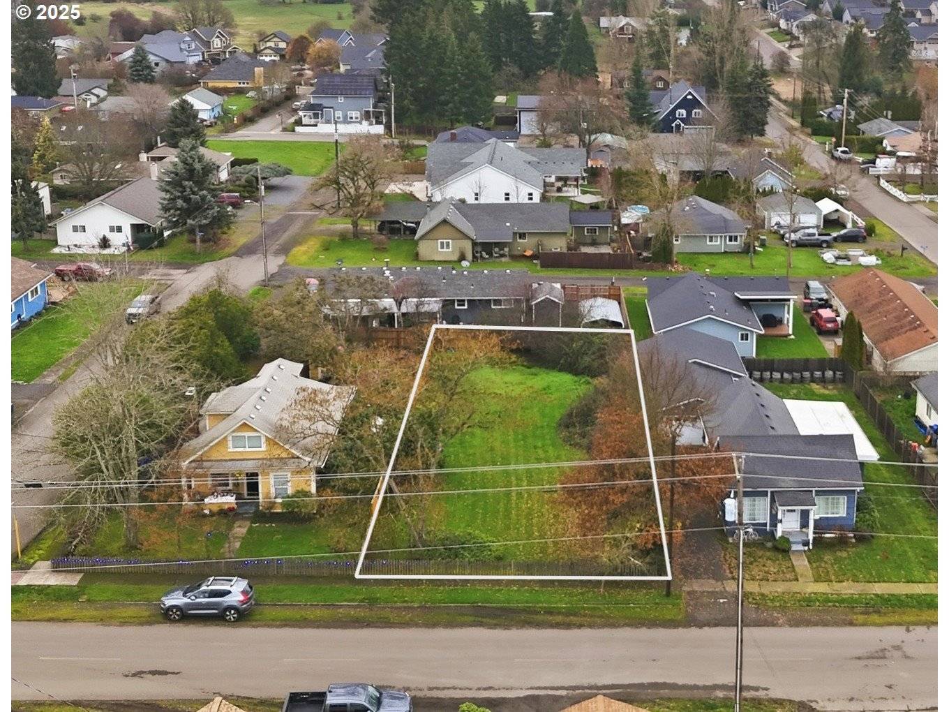 Carlton, OR 97111,409 E MONROE ST #6