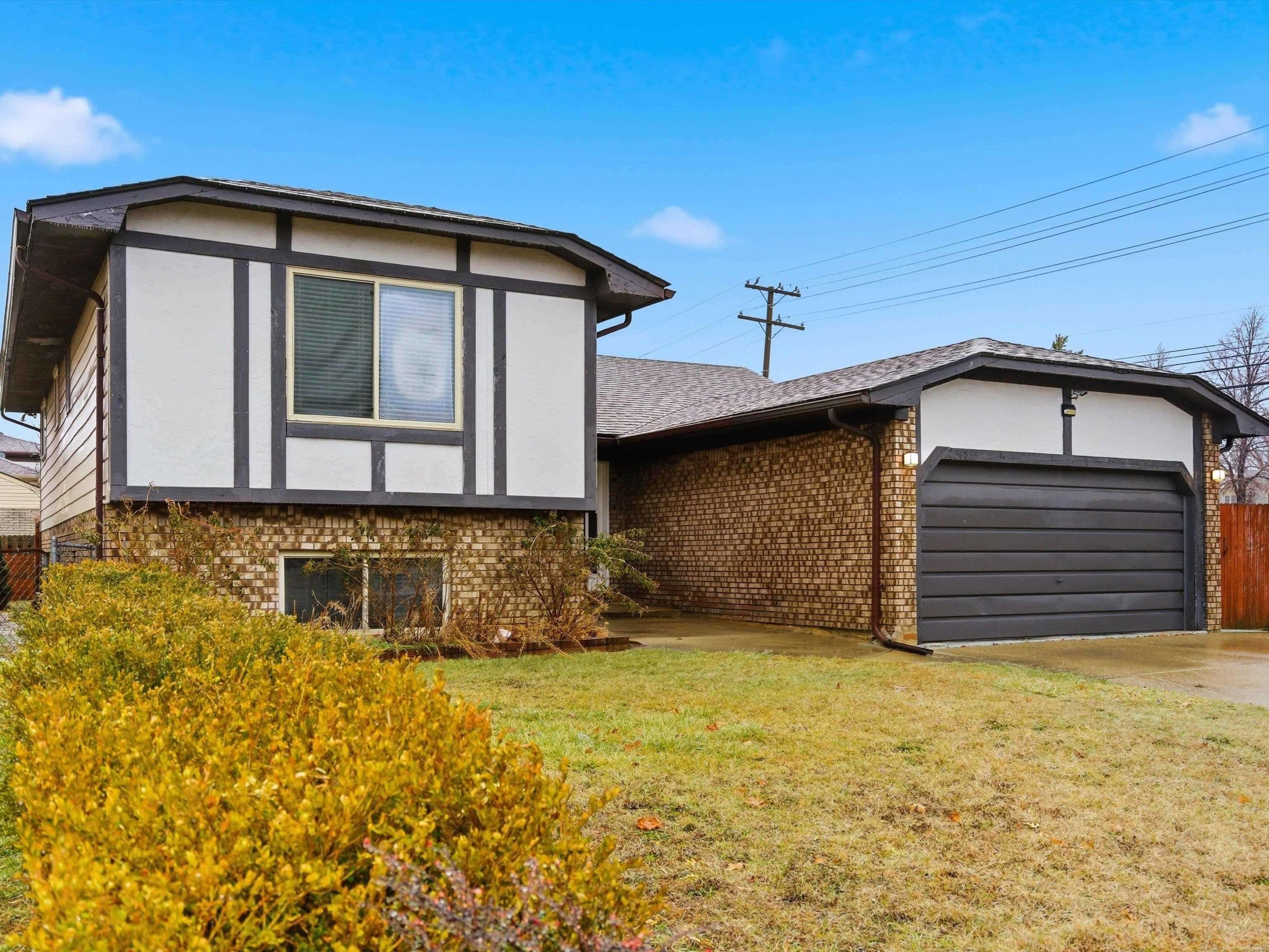 Sterling Heights, MI 48310,36833 Engleside DR