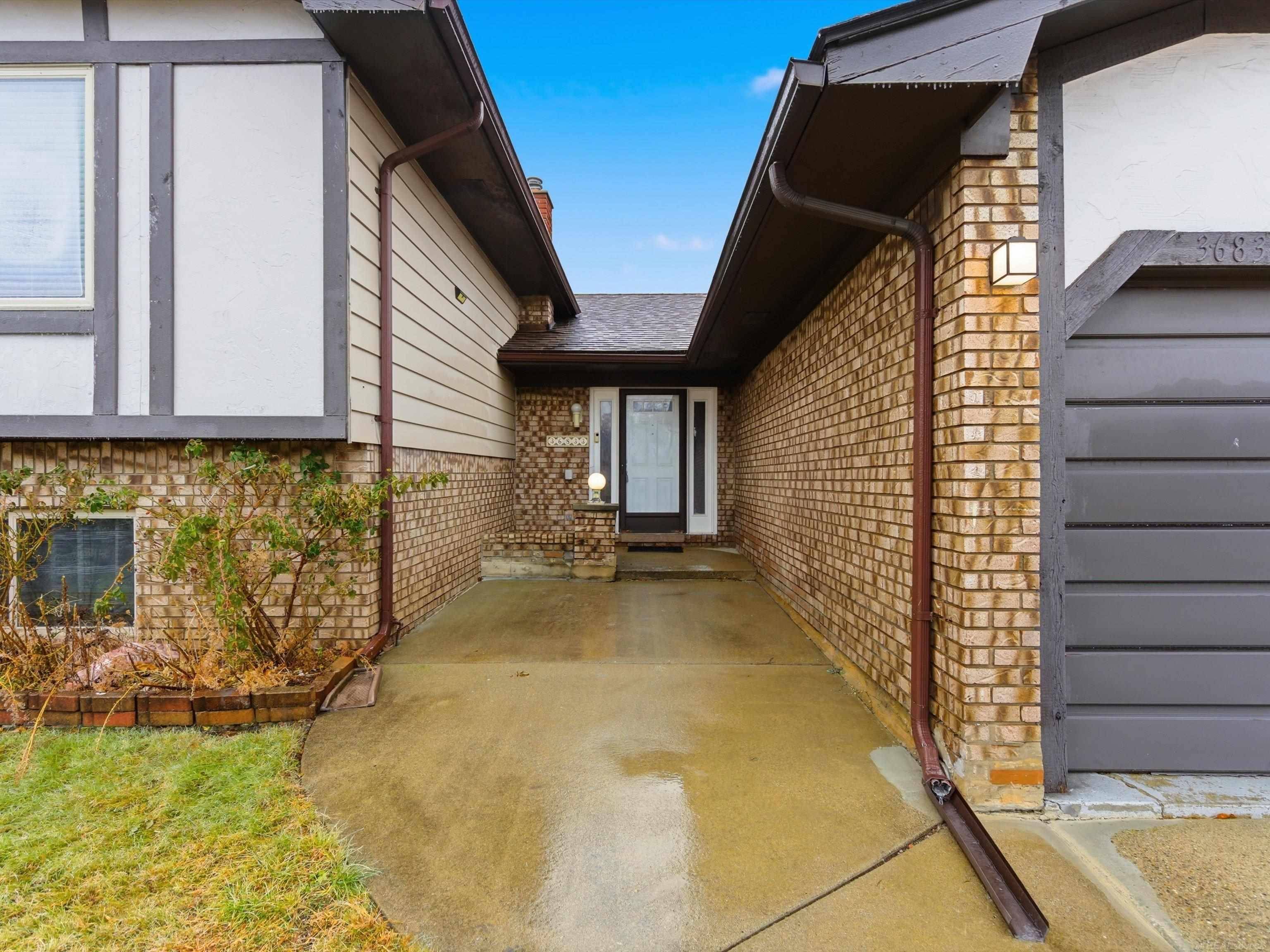 Sterling Heights, MI 48310,36833 Engleside DR