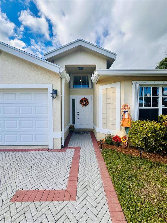 Greenacres, FL 33413,1792 Sawgrass Circle,