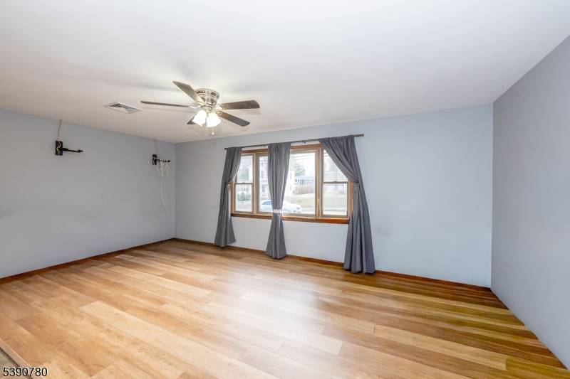 Hackettstown Town, NJ 07840,29 MAIN ST