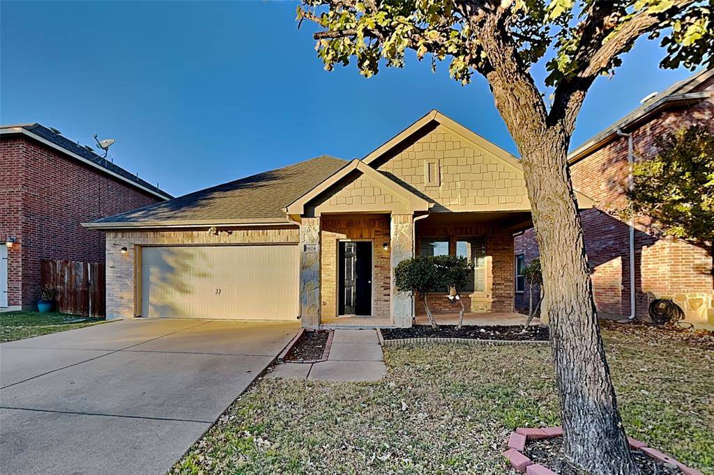 Fort Worth, TX 76179,5824 Deck House Road
