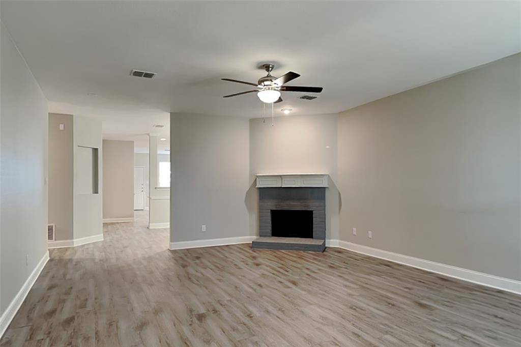 Fort Worth, TX 76179,5824 Deck House Road