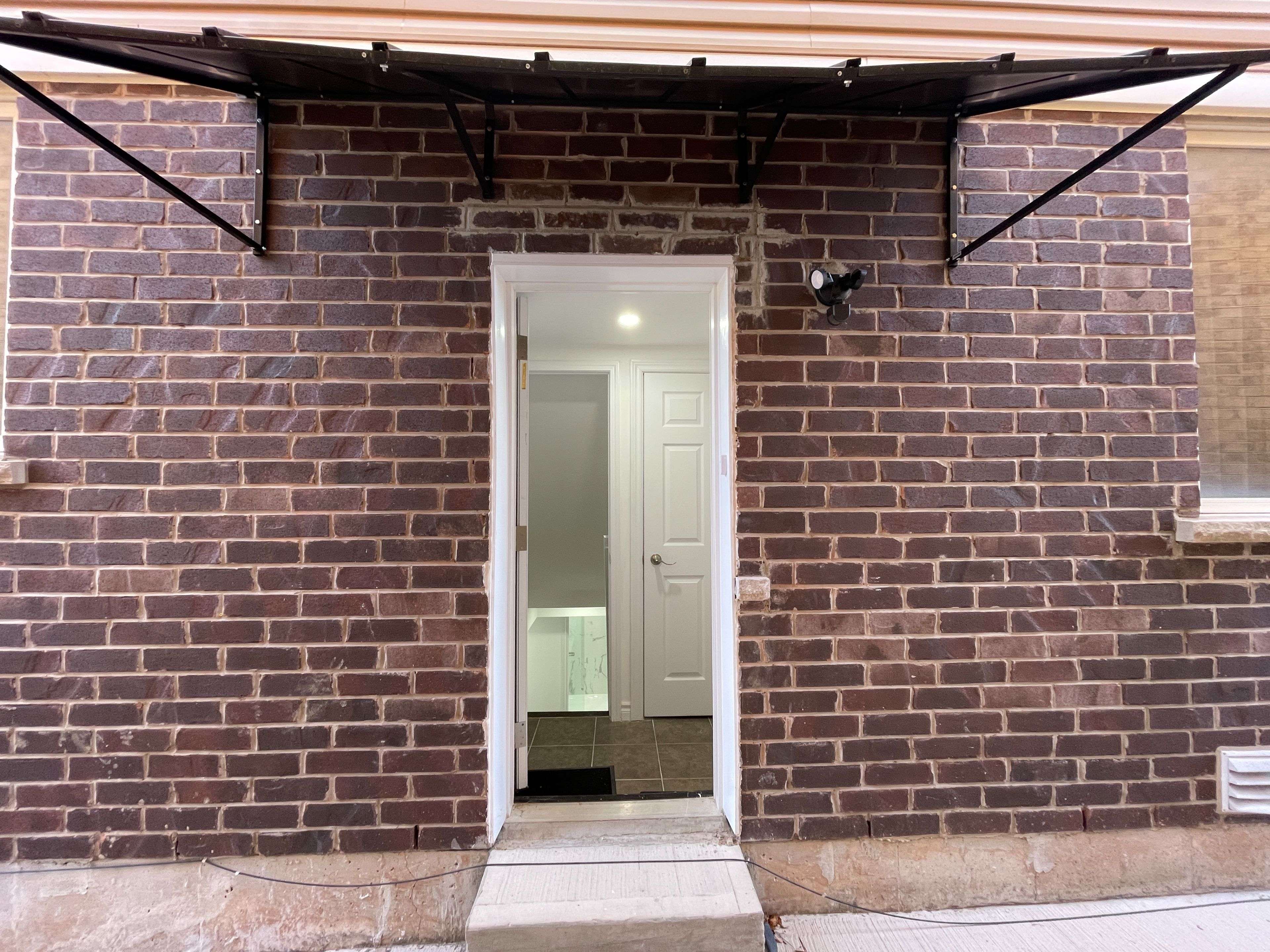 Brampton, ON L7A 0V7,58 Meadowcrest LN ##Lower