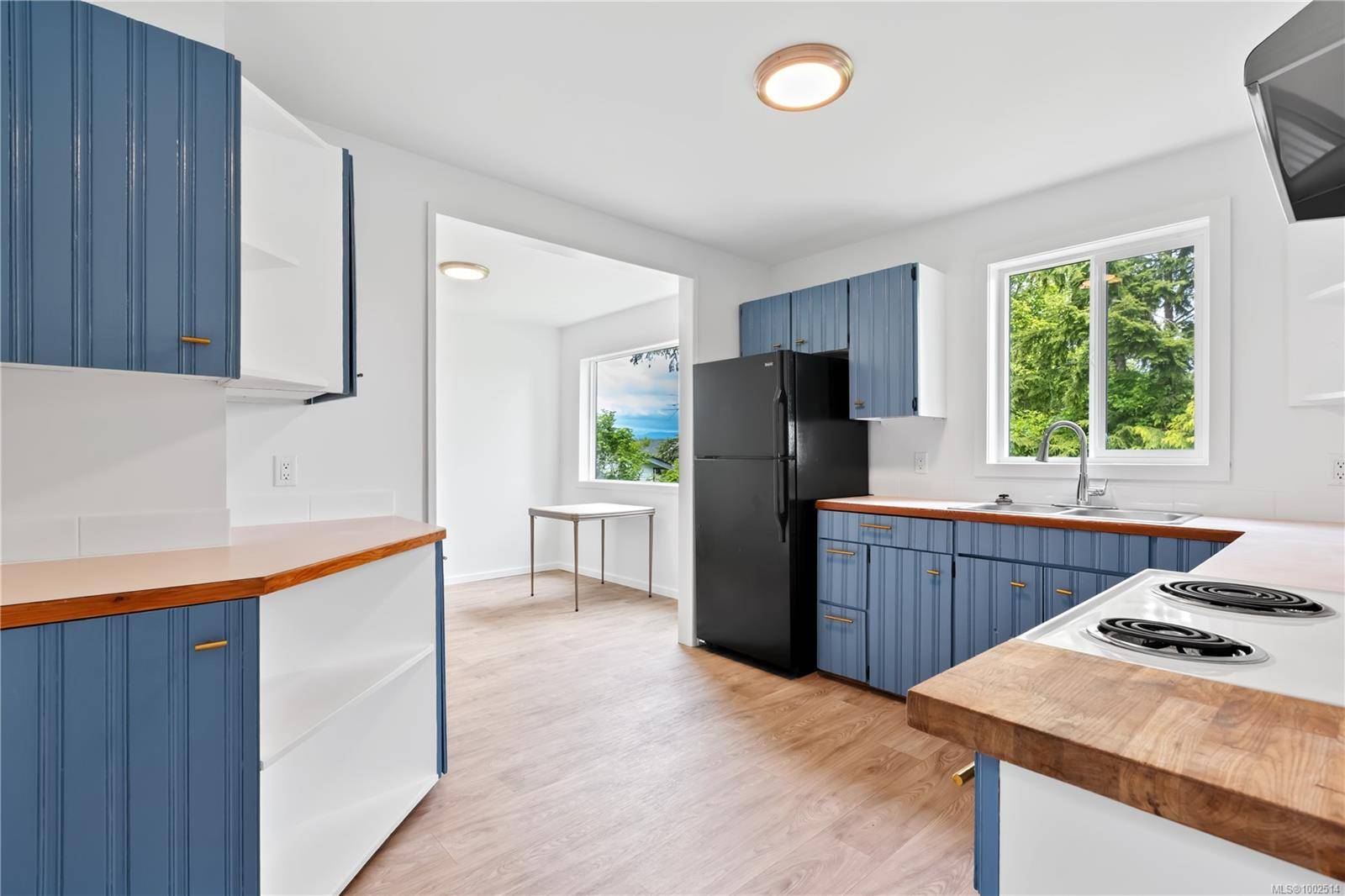 Ucluelet, BC V0R 3A0,1527 Peninsula Rd