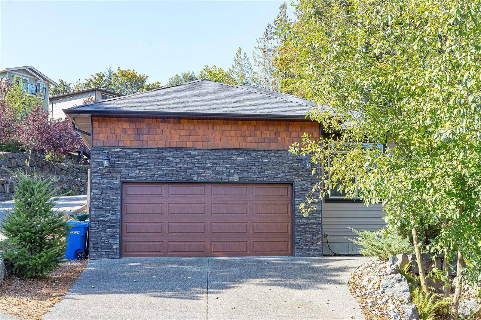 Nanaimo, BC V9R 6V4,101 Royal Oak Pl