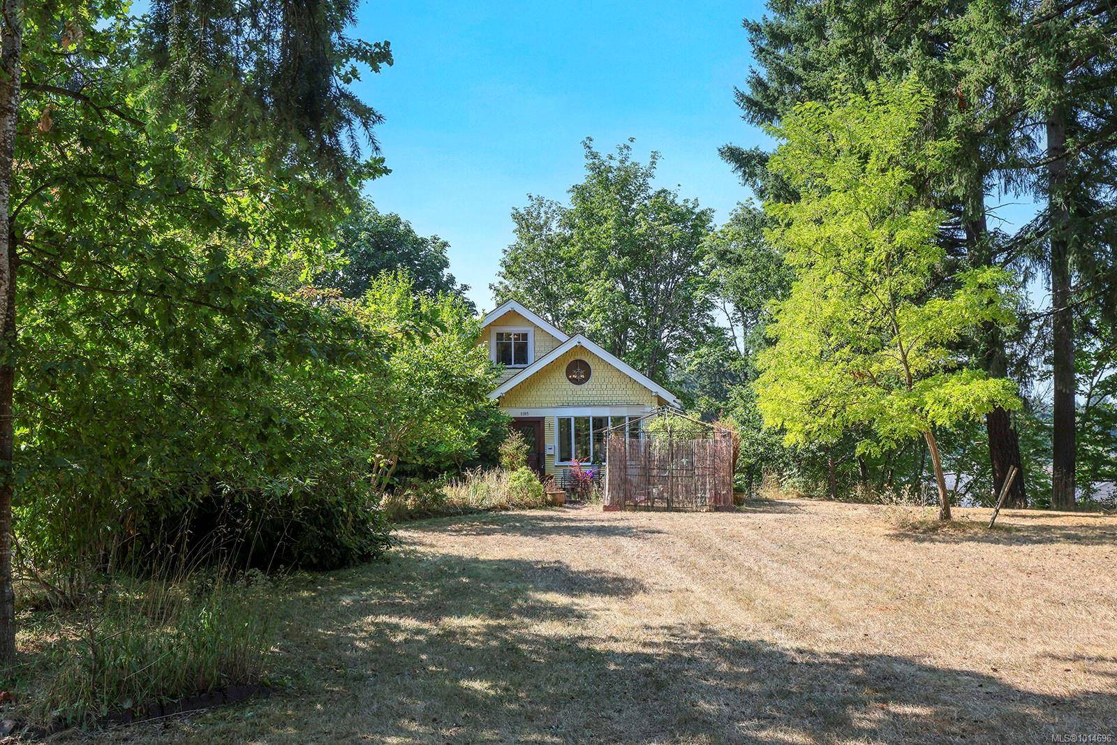 Courtenay, BC V9N 1L7,1185 5th St