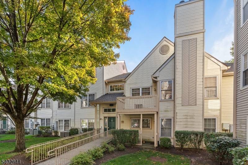 Clifton City, NJ 07014,11 Evergreen Dr #63