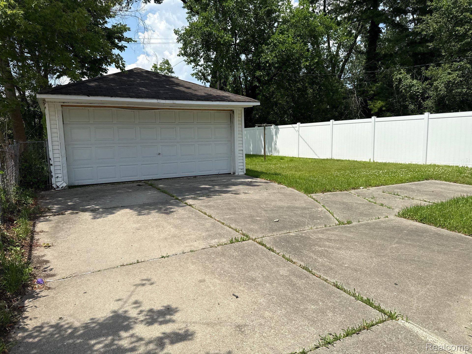 Detroit, MI 48228,12081 Stout ST