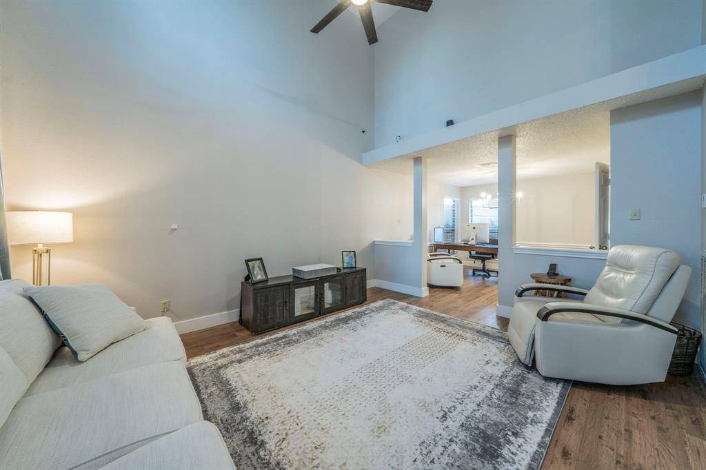 Grand Prairie, TX 75052,4377 Carolina Street